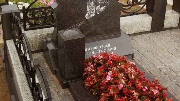 Ваза. Габбро-диабаз Кизляр Ваза. Габбро-диабаз Октябрьск